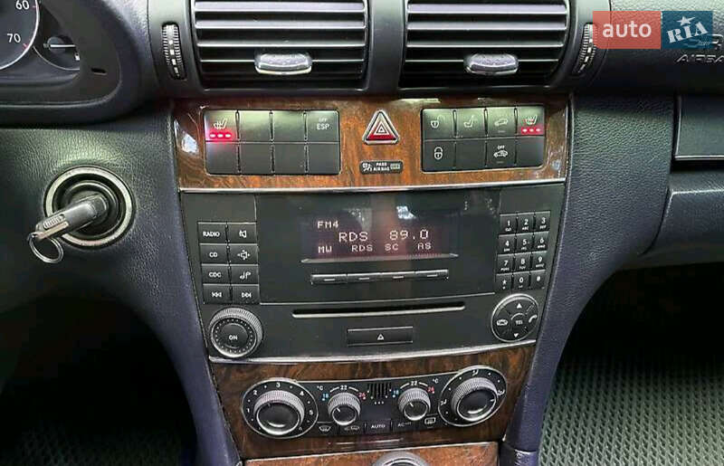 Седан Mercedes-Benz C-Class 2005 в Ровно фото 17 Седан Mercedes-Benz C-Class 2005 в Ровно