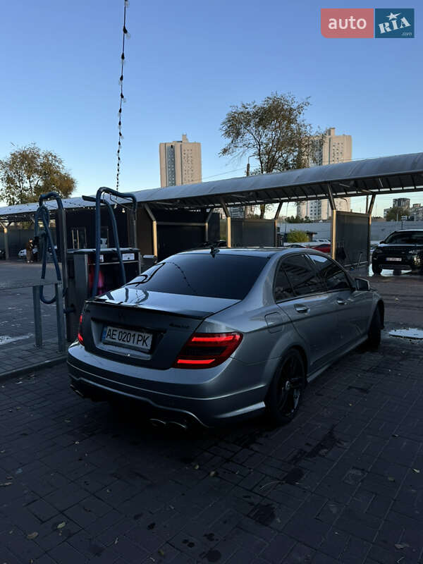 Седан Mercedes-Benz C-Class 2012 в Днепре