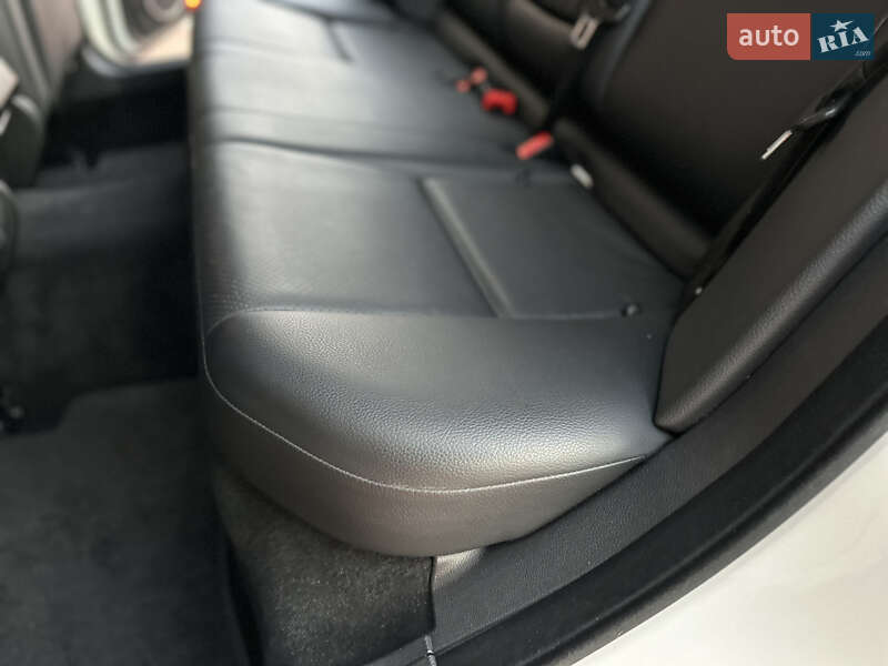 Седан Mercedes-Benz C-Class 2008 в Одесі фото 39 Седан Mercedes-Benz C-Class 2008 в Одесі