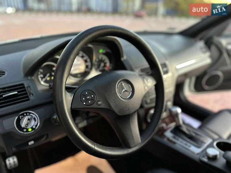 Седан Mercedes-Benz C-Class 2008 в Одесі фото 54 Седан Mercedes-Benz C-Class 2008 в Одесі