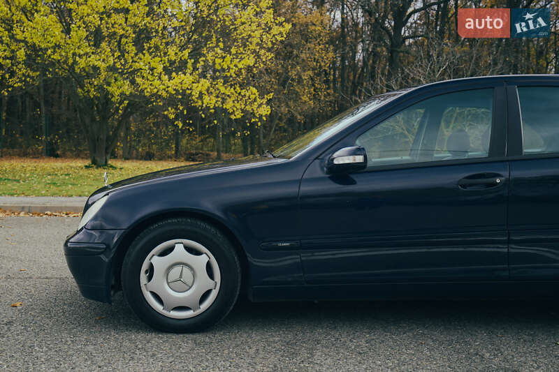 Седан Mercedes-Benz C-Class 2003 в Харкові фото 4 Седан Mercedes-Benz C-Class 2003 в Харкові