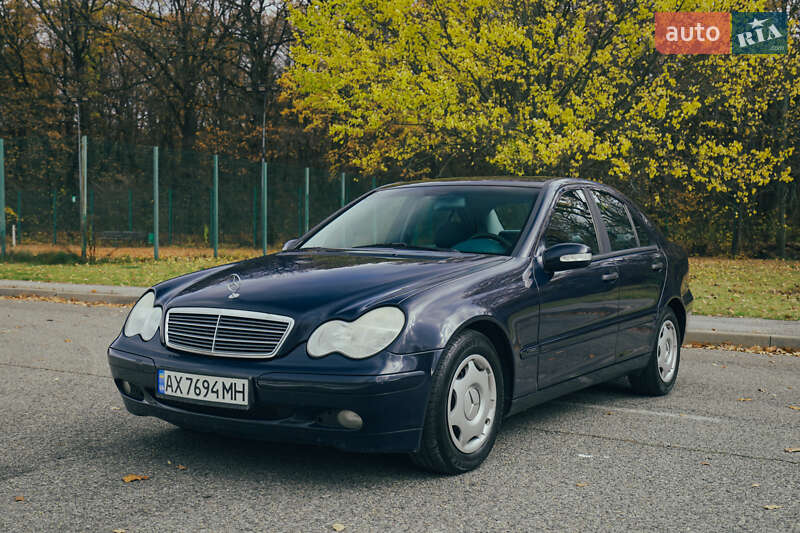 Седан Mercedes-Benz C-Class 2003 в Харкові фото 10 Седан Mercedes-Benz C-Class 2003 в Харкові