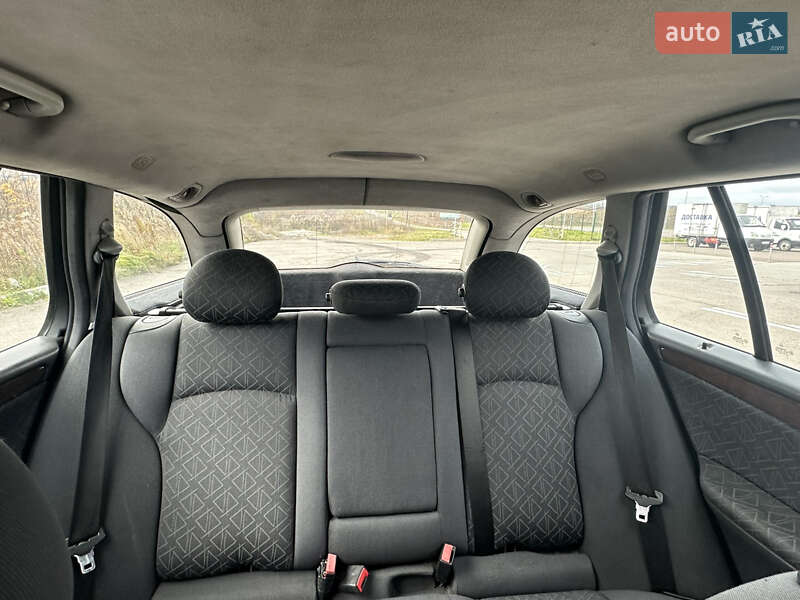 Універсал Mercedes-Benz C-Class 2002 в Рівному