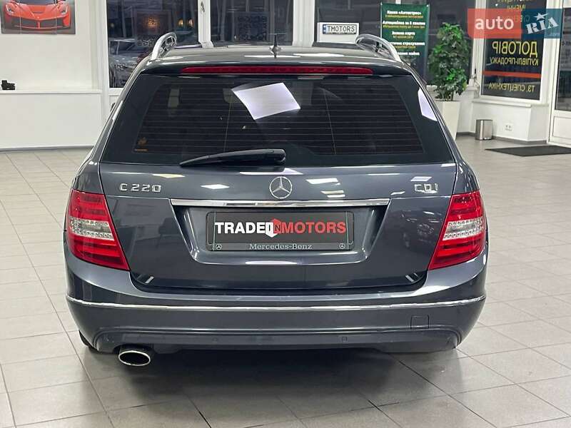 Універсал Mercedes-Benz C-Class 2013 в Києві