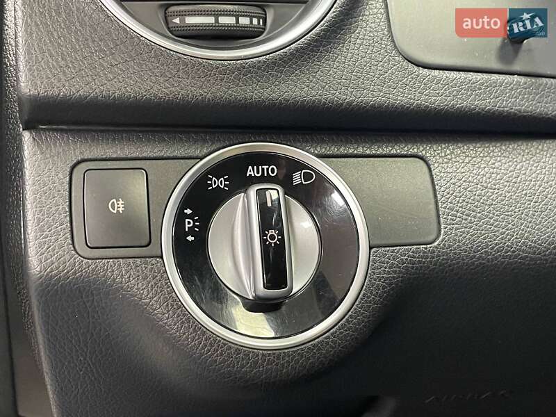 Універсал Mercedes-Benz C-Class 2013 в Києві