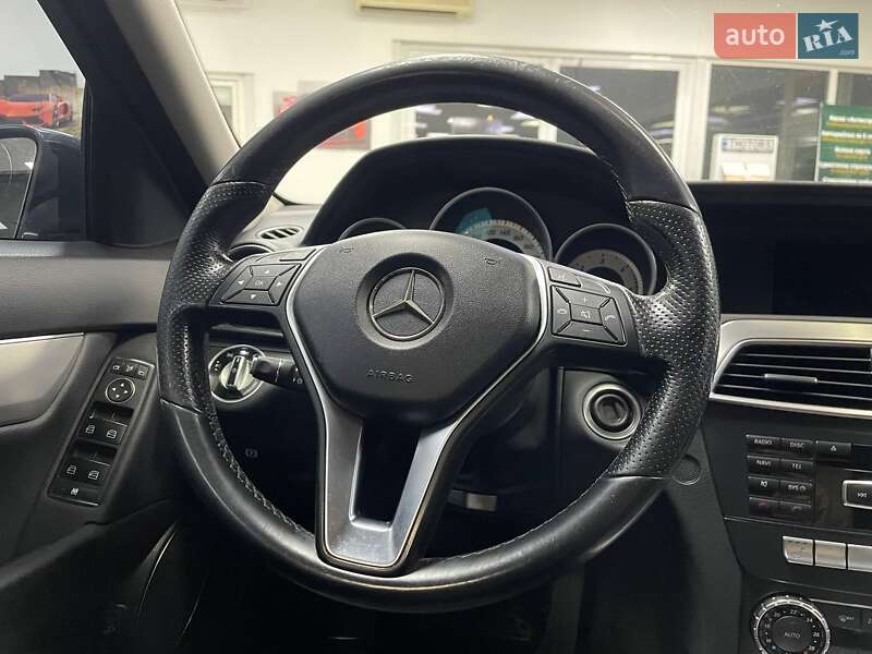 Універсал Mercedes-Benz C-Class 2013 в Києві