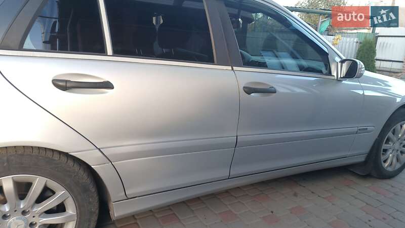Седан Mercedes-Benz C-Class 2006 в Лубнах фото 16 Седан Mercedes-Benz C-Class 2006 в Лубнах