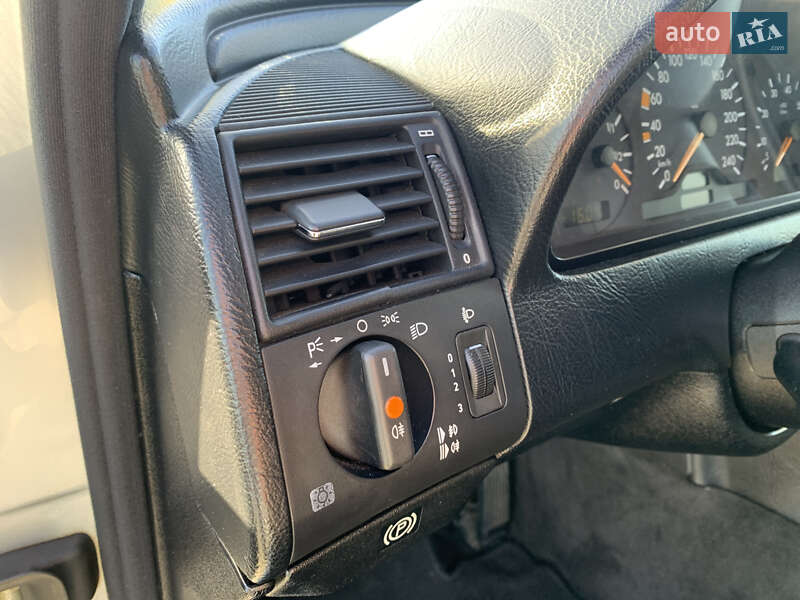 Седан Mercedes-Benz C-Class 1999 в Одесі фото 10 Седан Mercedes-Benz C-Class 1999 в Одесі