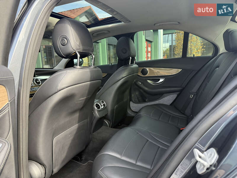 Седан Mercedes-Benz C-Class 2015 в Києві