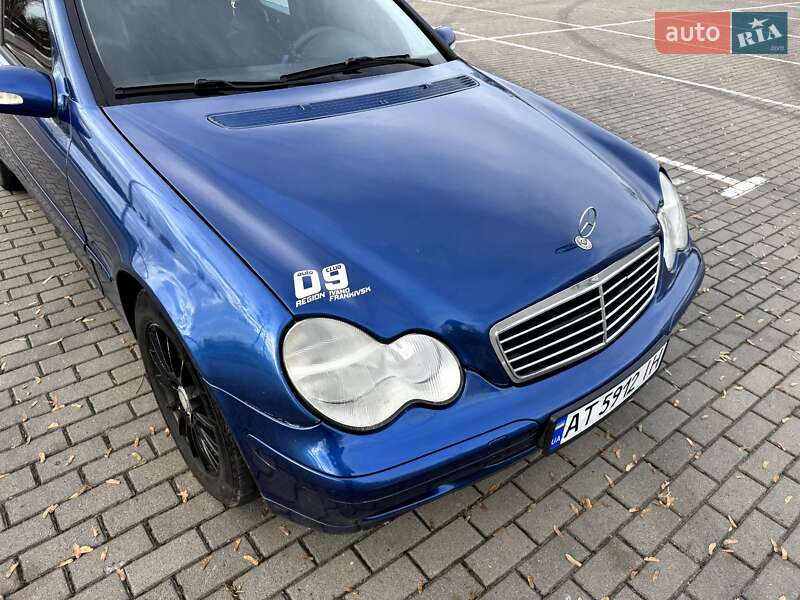 Универсал Mercedes-Benz C-Class 2003 в Коломые