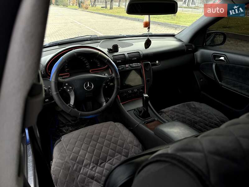 Универсал Mercedes-Benz C-Class 2003 в Коломые