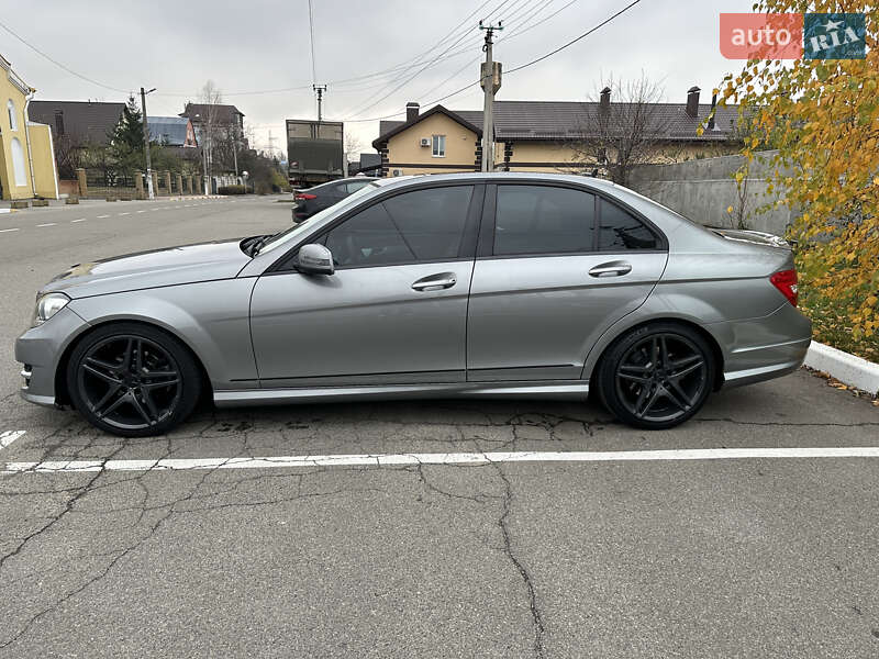 Седан Mercedes-Benz C-Class 2012 в Киеве фото 12 Седан Mercedes-Benz C-Class 2012 в Киеве