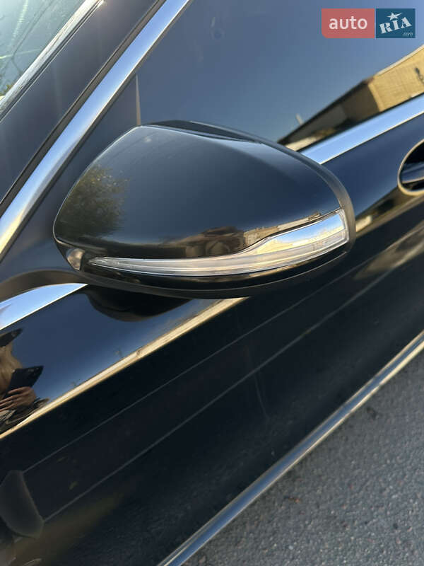 Седан Mercedes-Benz C-Class 2017 в Вишневом