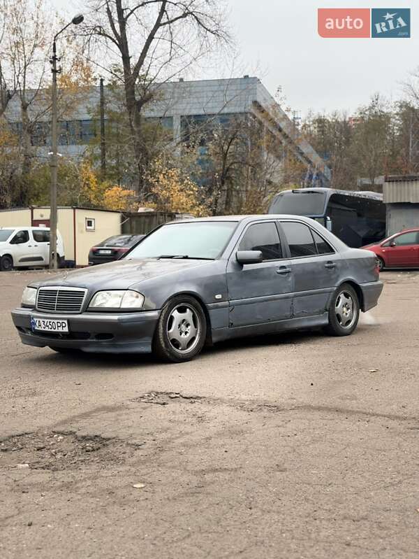Седан Mercedes-Benz C-Class 1999 в Киеве фото 2 Седан Mercedes-Benz C-Class 1999 в Киеве