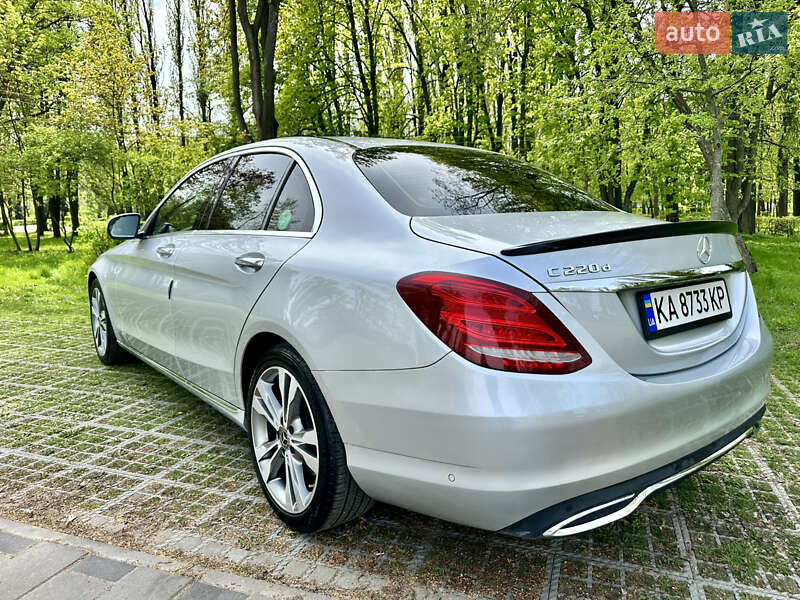 Седан Mercedes-Benz C-Class 2017 в Києві фото 5 Седан Mercedes-Benz C-Class 2017 в Києві