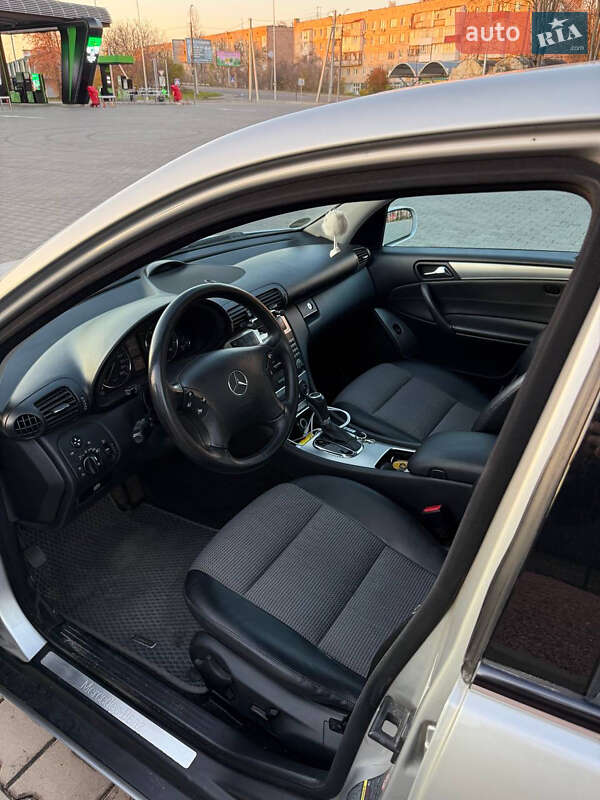 Седан Mercedes-Benz C-Class 2005 в Луцке фото 8 Седан Mercedes-Benz C-Class 2005 в Луцке