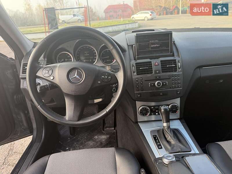 Седан Mercedes-Benz C-Class 2009 в Сокирнице фото 2 Седан Mercedes-Benz C-Class 2009 в Сокирнице