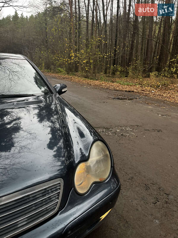 Седан Mercedes-Benz C-Class 2001 в Костопілі фото 3 Седан Mercedes-Benz C-Class 2001 в Костопілі