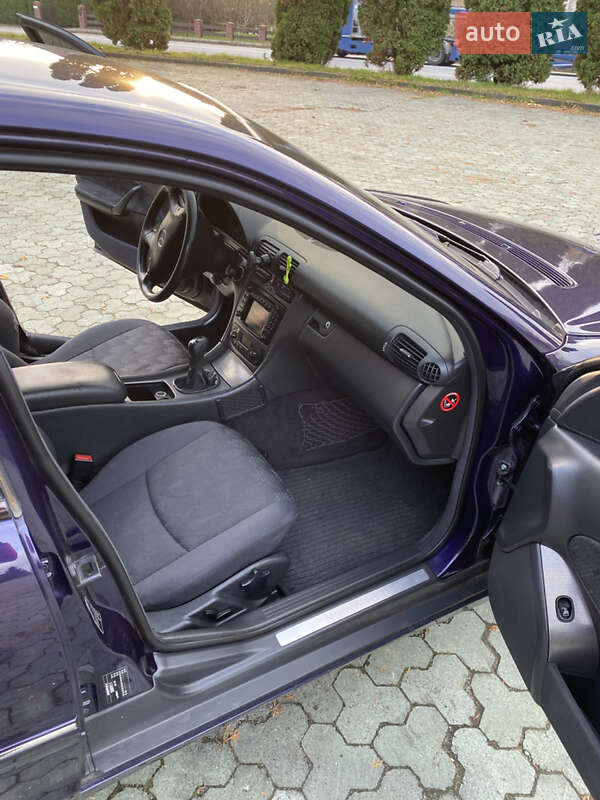 Седан Mercedes-Benz C-Class 2001 в Дубно фото 10 Седан Mercedes-Benz C-Class 2001 в Дубно