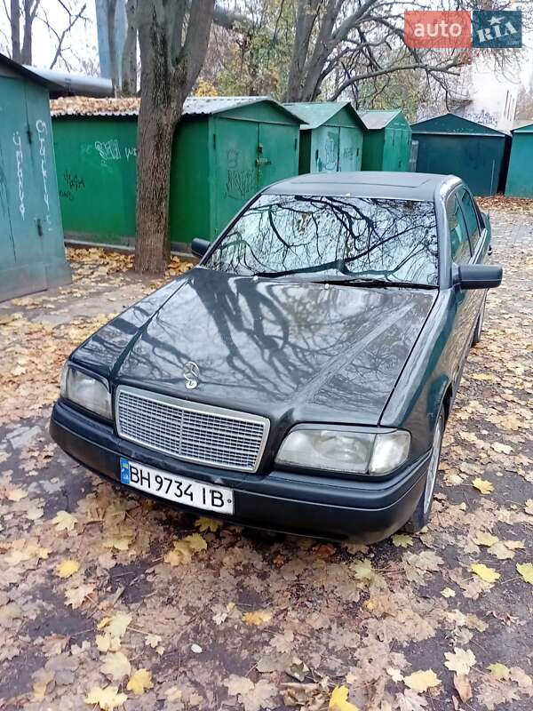 Mercedes-Benz C-Class 1993 Mercedes-Benz C-Class 1993