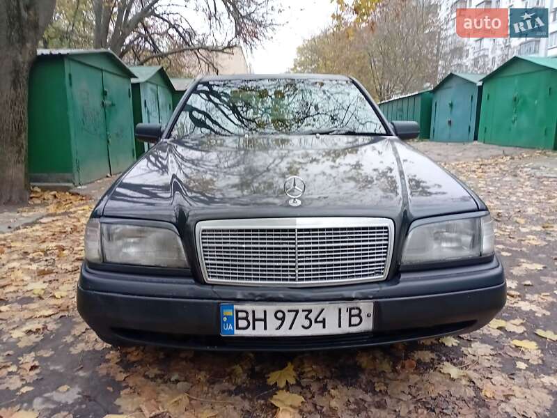 Седан Mercedes-Benz C-Class 1993 в Одессе