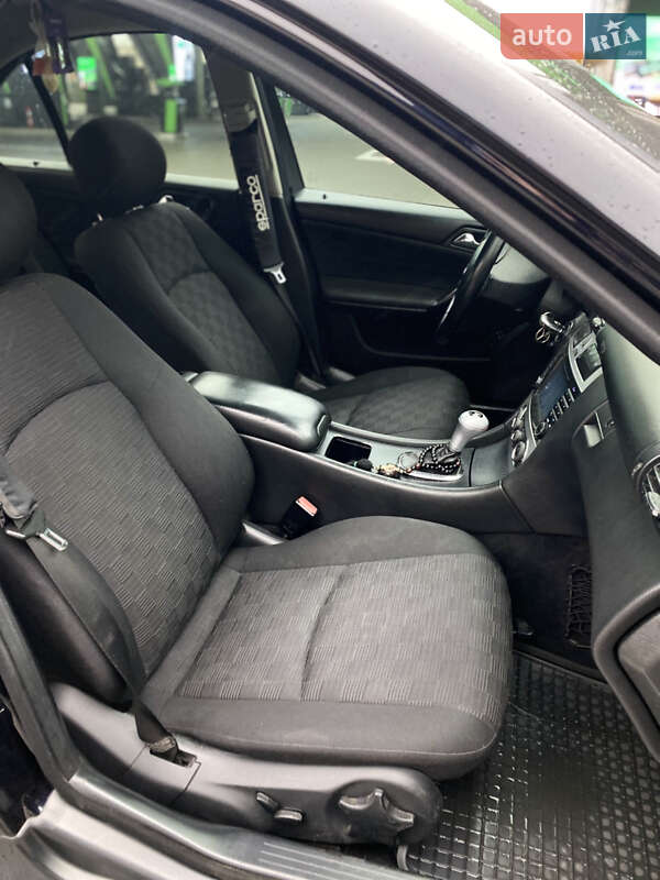 Седан Mercedes-Benz C-Class 2007 в Дніпрі