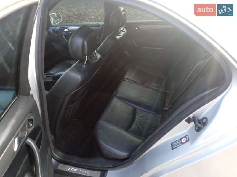 Седан Mercedes-Benz C-Class 2001 в Каменском