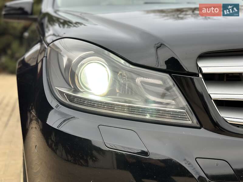 Седан Mercedes-Benz C-Class 2013 в Одесі фото 85 Седан Mercedes-Benz C-Class 2013 в Одесі
