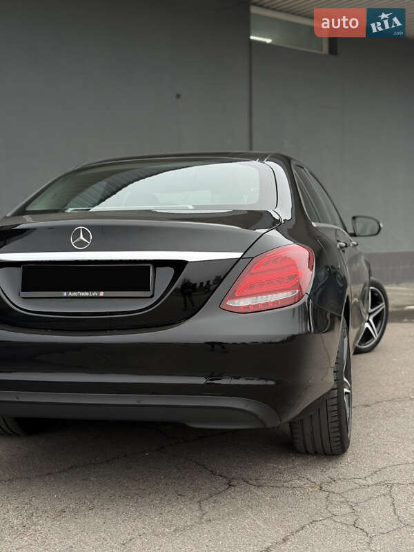 Седан Mercedes-Benz C-Class 2018 в Львові