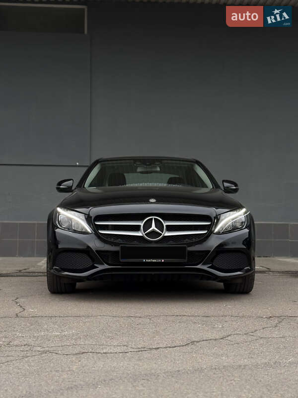Седан Mercedes-Benz C-Class 2018 в Львові