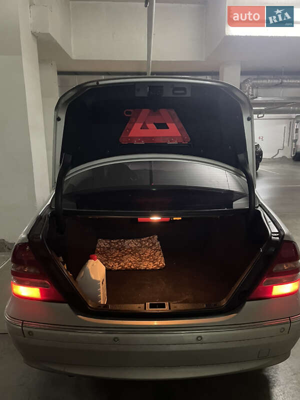 Седан Mercedes-Benz C-Class 2002 в Одессе