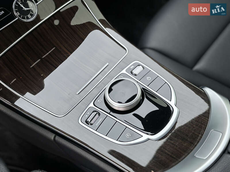 Седан Mercedes-Benz C-Class 2018 в Киеве