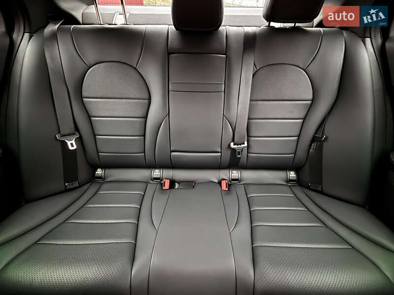Седан Mercedes-Benz C-Class 2018 в Киеве