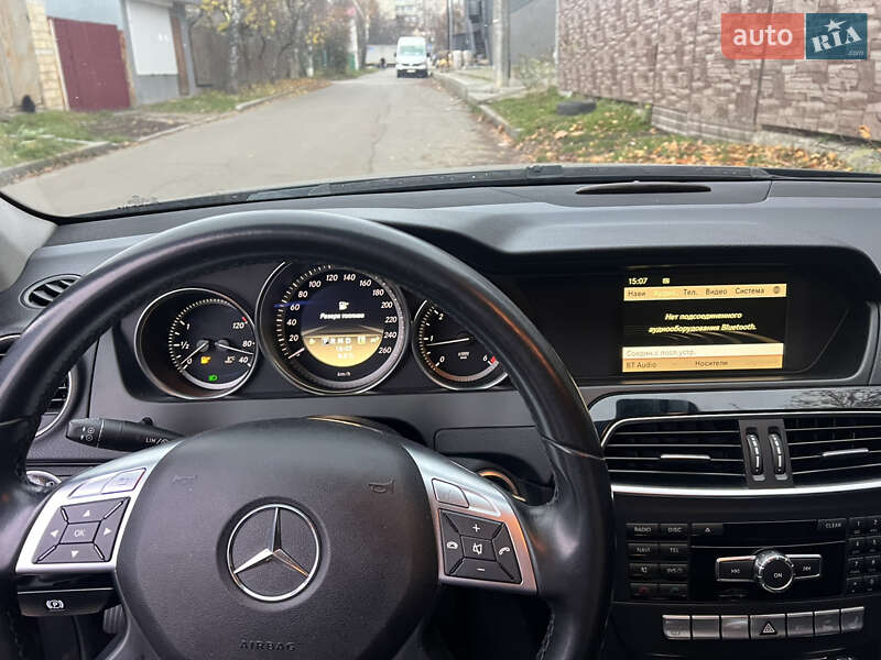 Седан Mercedes-Benz C-Class 2012 в Киеве фото 10 Седан Mercedes-Benz C-Class 2012 в Киеве