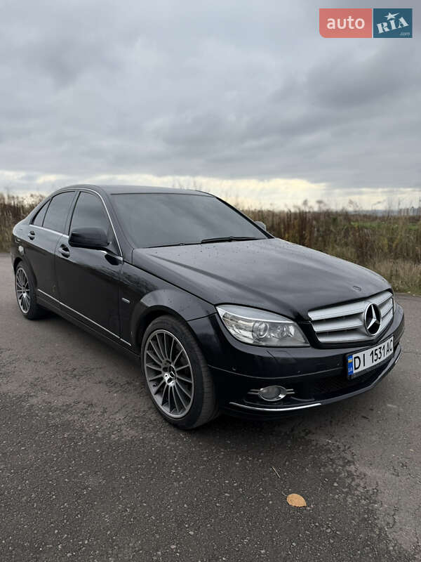 Седан Mercedes-Benz C-Class 2007 в Ровно