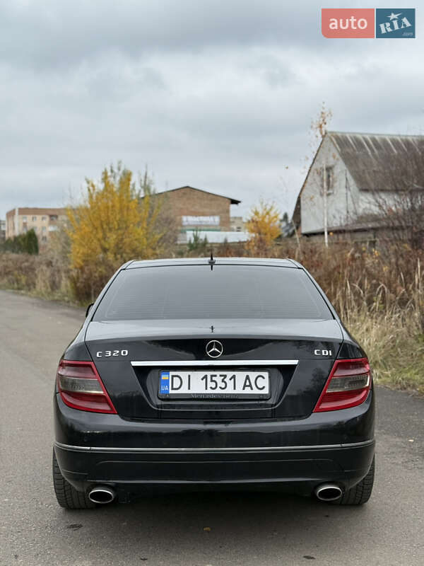 Седан Mercedes-Benz C-Class 2007 в Ровно