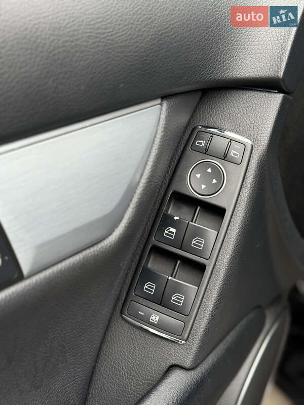 Седан Mercedes-Benz C-Class 2007 в Ровно