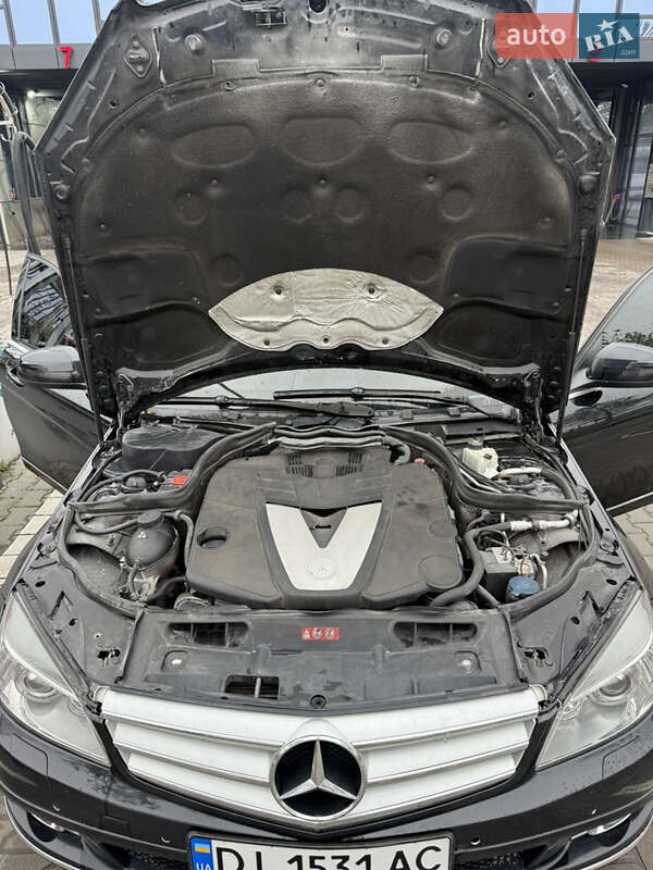 Седан Mercedes-Benz C-Class 2007 в Ровно