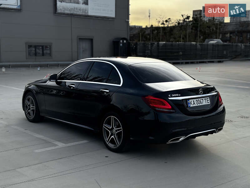 Седан Mercedes-Benz C-Class 2020 в Києві фото 15 Седан Mercedes-Benz C-Class 2020 в Києві