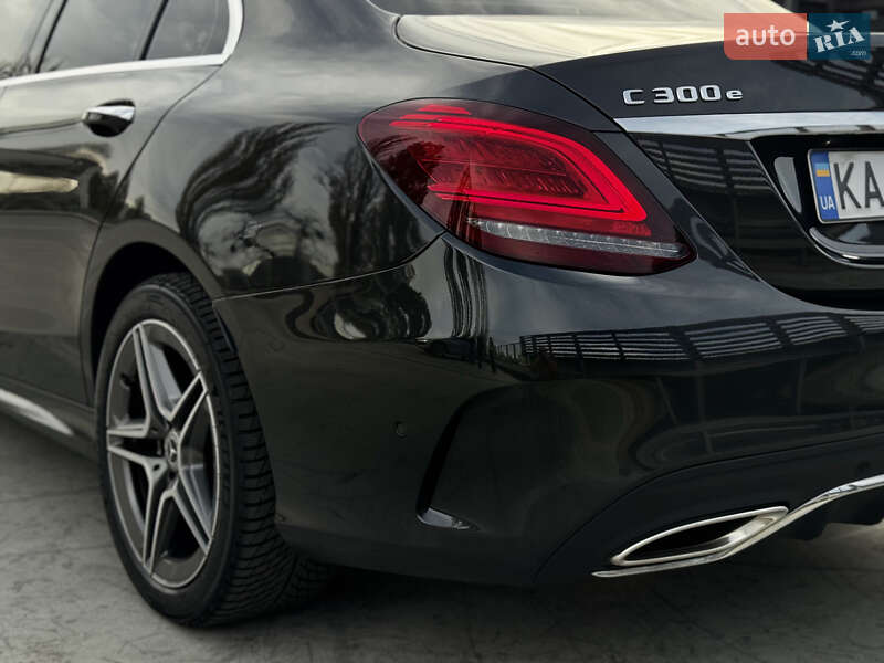 Седан Mercedes-Benz C-Class 2020 в Києві фото 37 Седан Mercedes-Benz C-Class 2020 в Києві