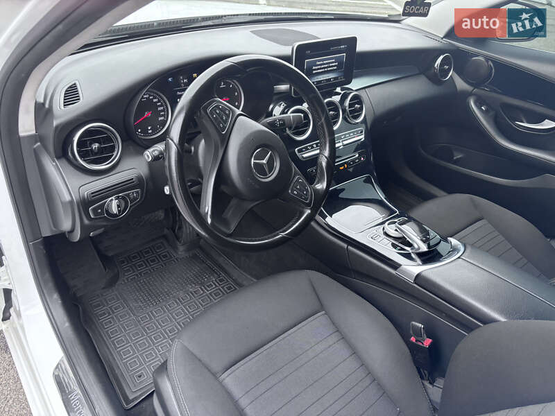 Седан Mercedes-Benz C-Class 2016 в Києві
