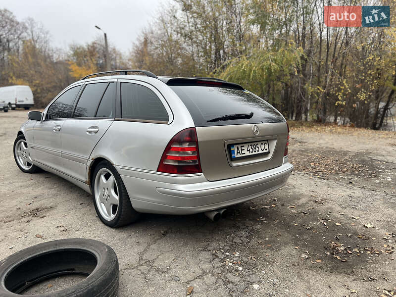 Універсал Mercedes-Benz C-Class 2002 в Дніпрі фото 2 Універсал Mercedes-Benz C-Class 2002 в Дніпрі
