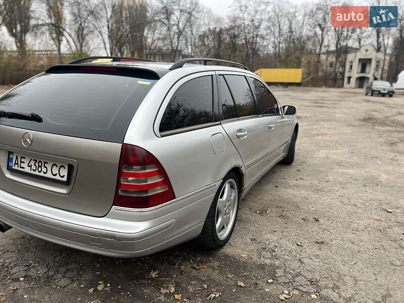 Універсал Mercedes-Benz C-Class 2002 в Дніпрі фото 4 Універсал Mercedes-Benz C-Class 2002 в Дніпрі