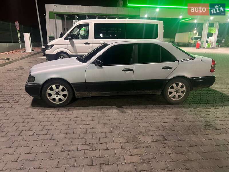 Седан Mercedes-Benz C-Class 1996 в Луцьку