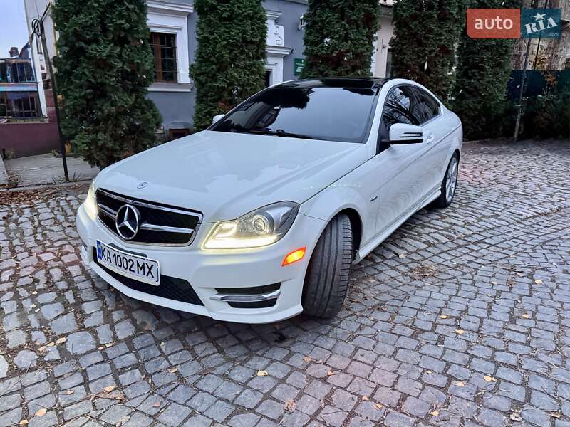 Седан Mercedes-Benz C-Class 2012 в Киеве фото 10 Седан Mercedes-Benz C-Class 2012 в Киеве