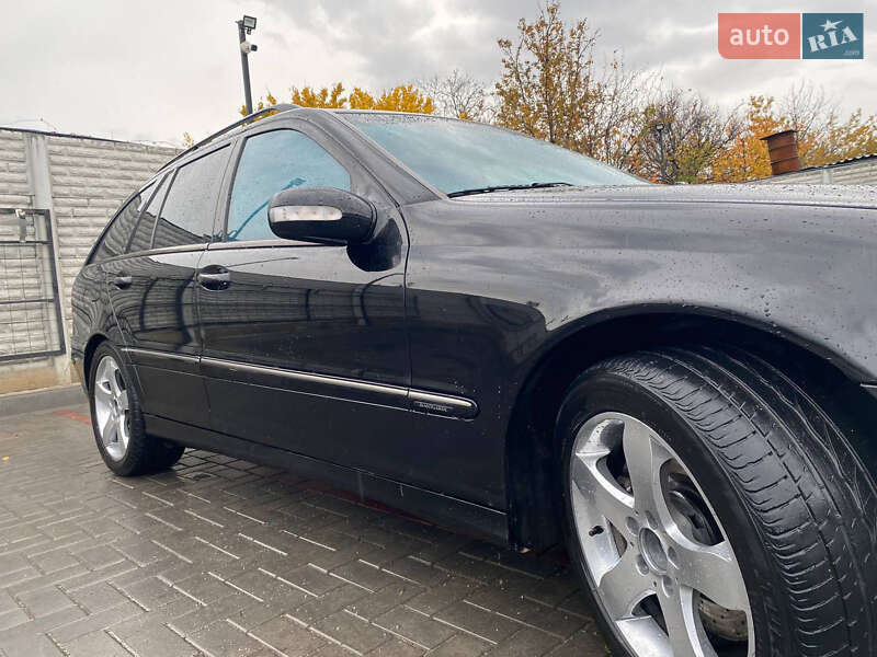 Універсал Mercedes-Benz C-Class 2003 в Запоріжжі фото 10 Універсал Mercedes-Benz C-Class 2003 в Запоріжжі