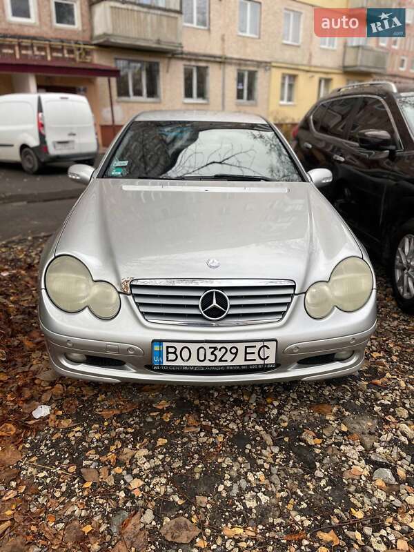 Купе Mercedes-Benz C-Class 2003 в Тернополі