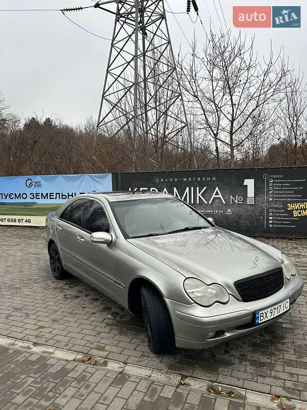 Mercedes-Benz C-Class 2002 Mercedes-Benz C-Class 2002