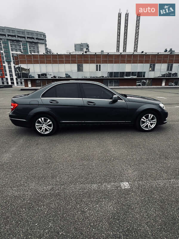 Седан Mercedes-Benz C-Class 2013 в Києві