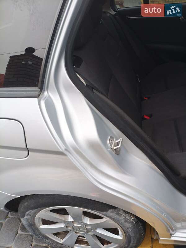Универсал Mercedes-Benz C-Class 2010 в Копычинце фото 21 Универсал Mercedes-Benz C-Class 2010 в Копычинце